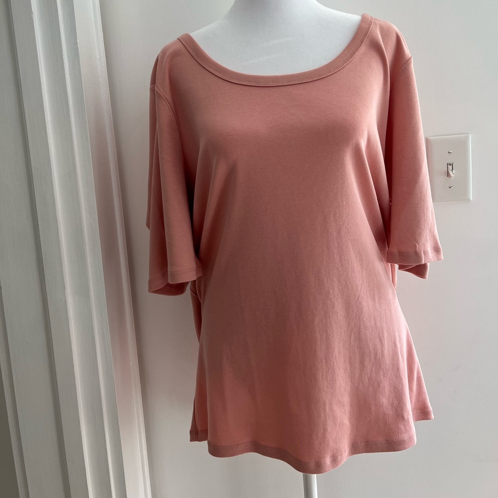 Women’s tee